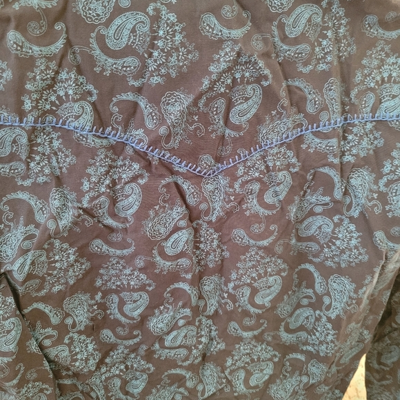 (2825) Rough Stock Panhandle Slim Western Top ,Shirt,Blue Paisley, Size Medium - Picture 3 of 11